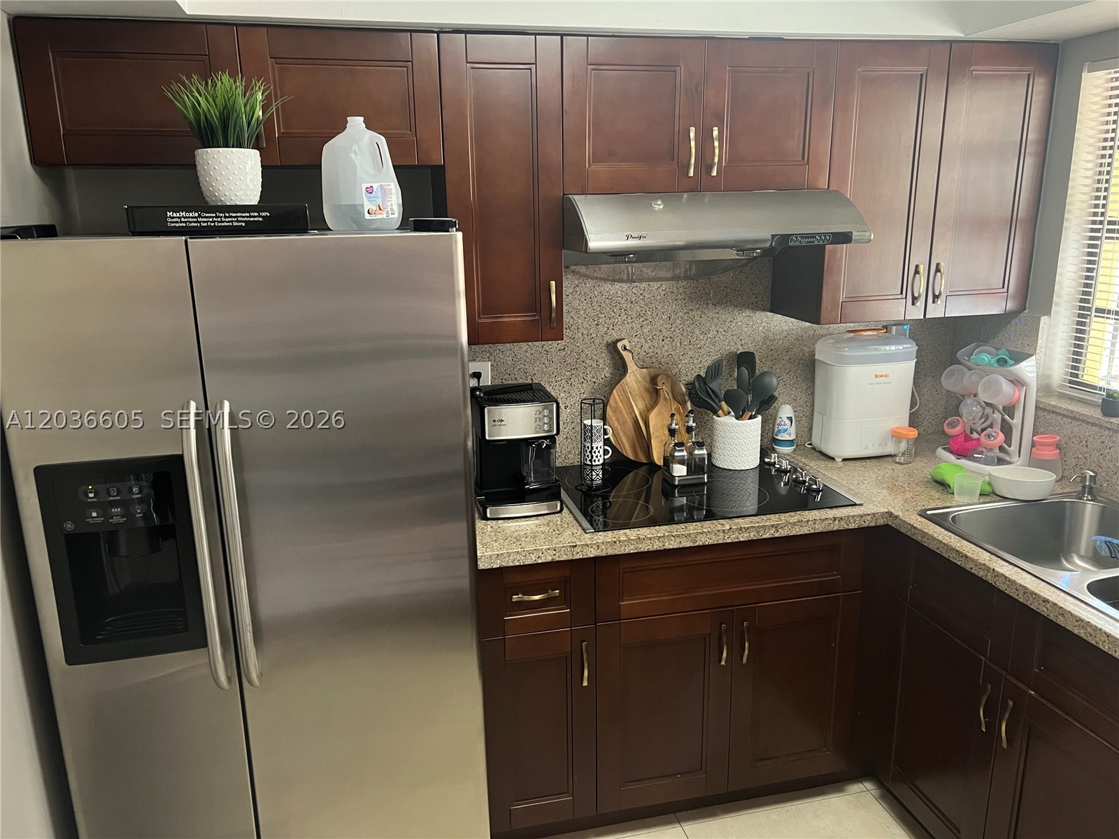 ODA HOMES CONDO - Residential Lease
