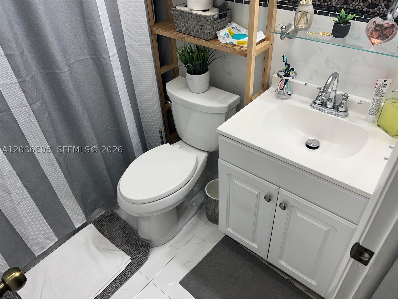 ODA HOMES CONDO - Residential Lease