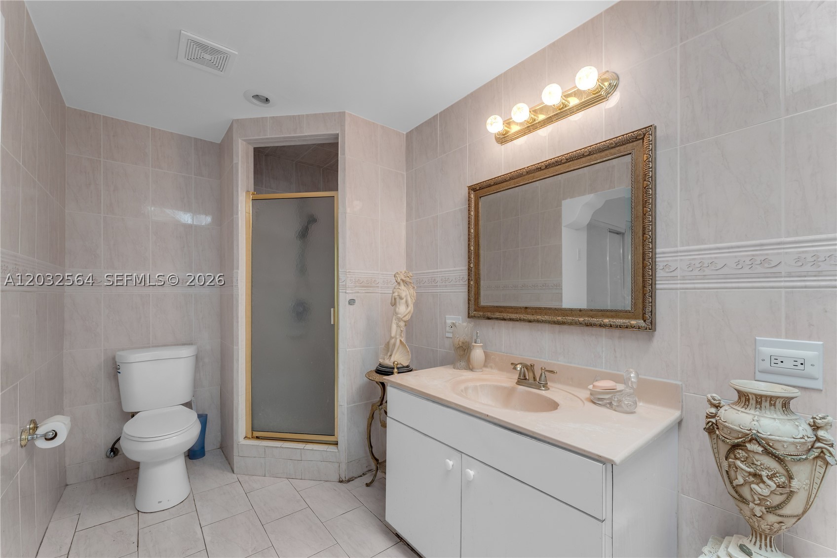 EDGEWATER PARK - Residential