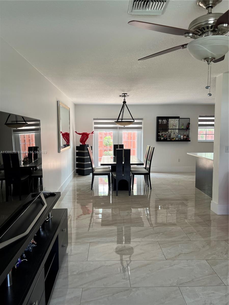 WEDGEWOOD ESTATES - Residential Lease