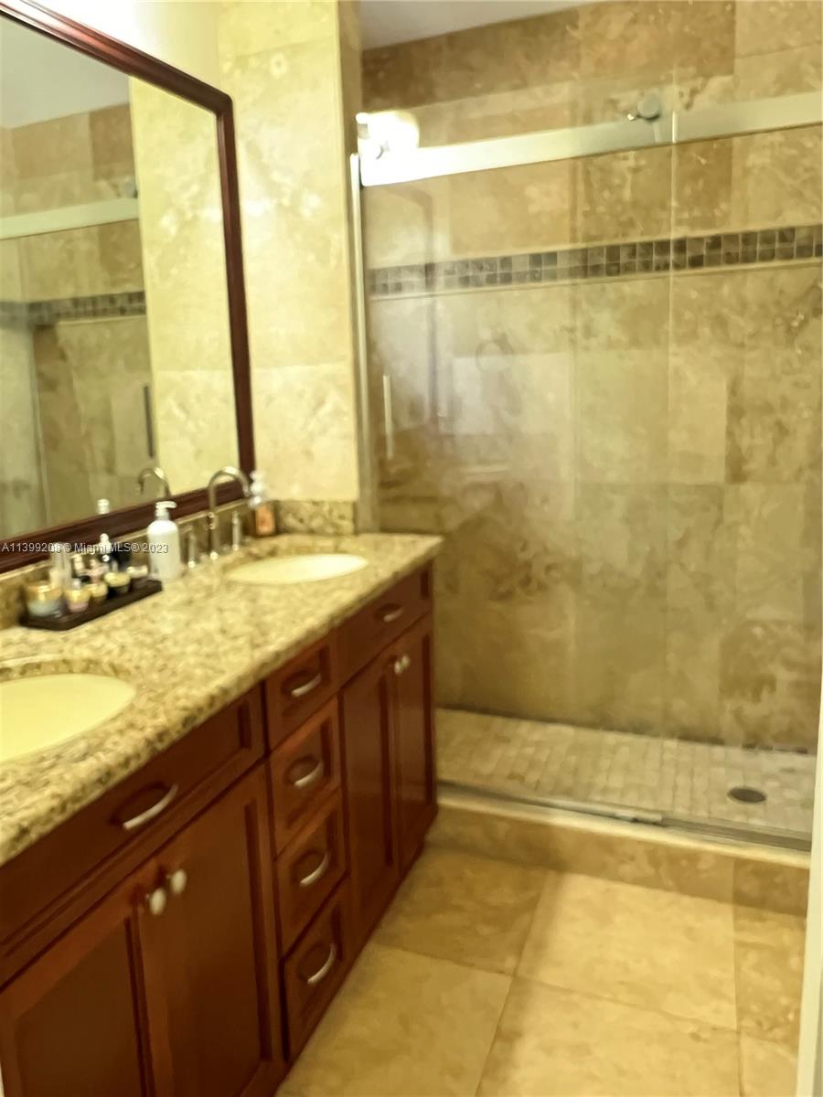 WEDGEWOOD ESTATES - Residential Lease