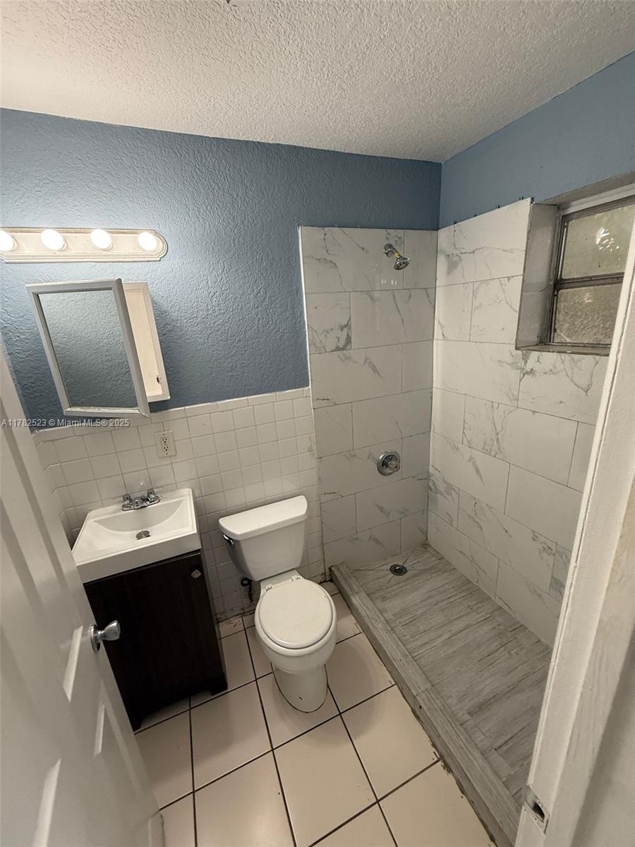 CARVER HEIGHTS - Residential Lease
