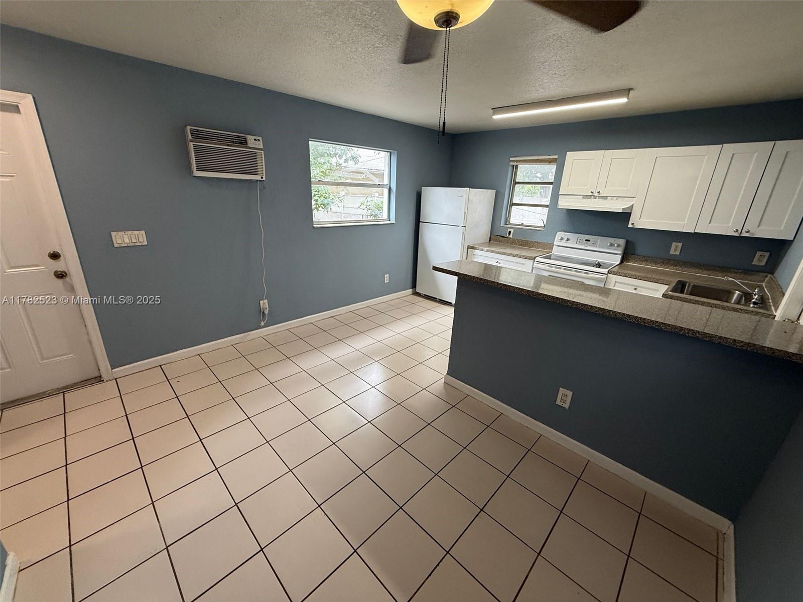 CARVER HEIGHTS - Residential Lease