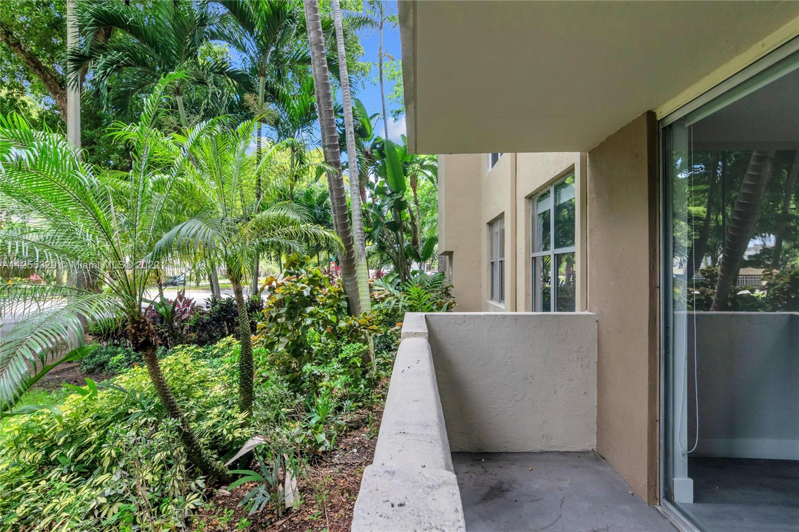 BAYVIEW PALMS CONDO - Residential Lease