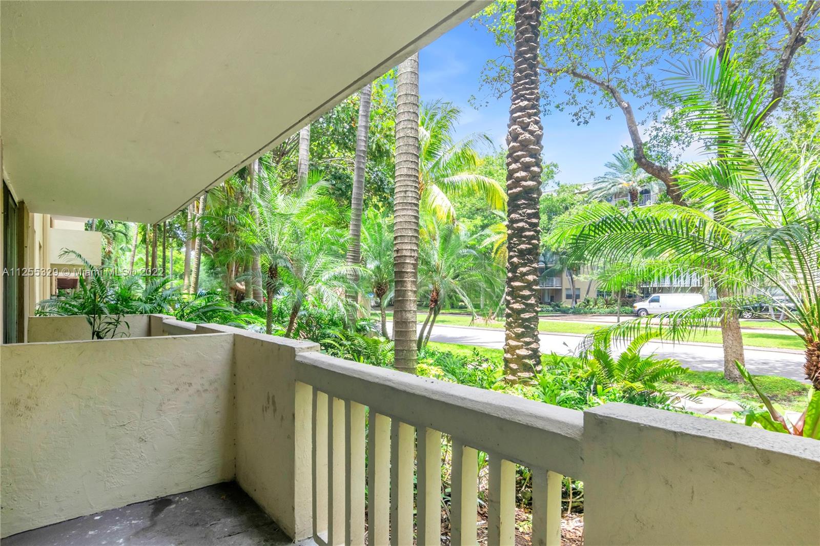 BAYVIEW PALMS CONDO - Residential Lease
