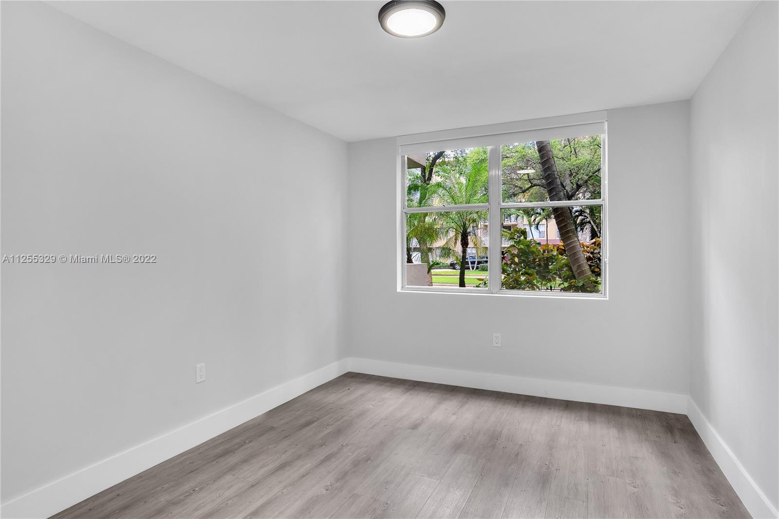 BAYVIEW PALMS CONDO - Residential Lease