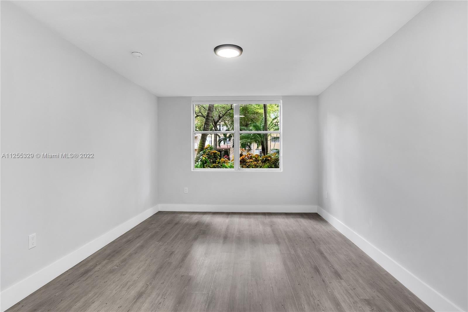 BAYVIEW PALMS CONDO - Residential Lease