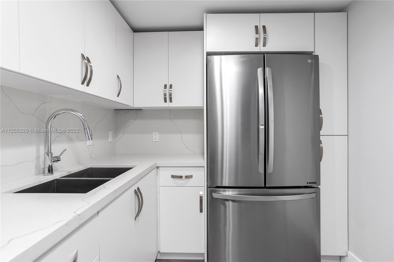 BAYVIEW PALMS CONDO - Residential Lease