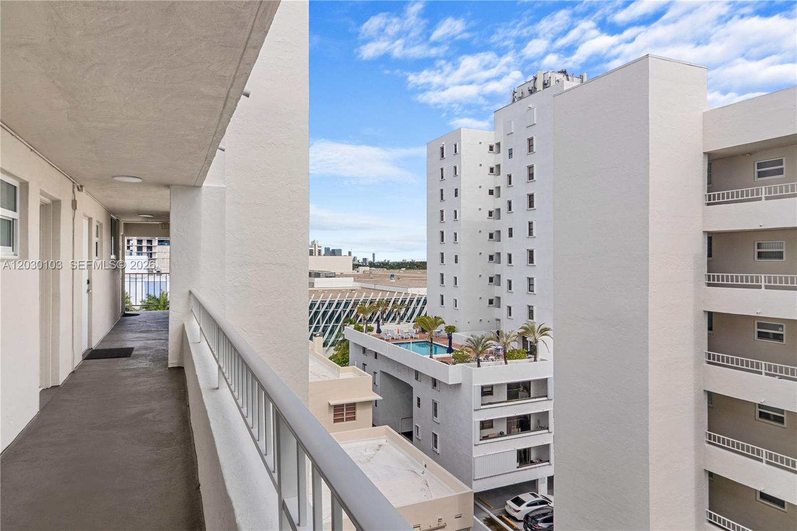 1750 JAMES APARTMENTS CON - Residential