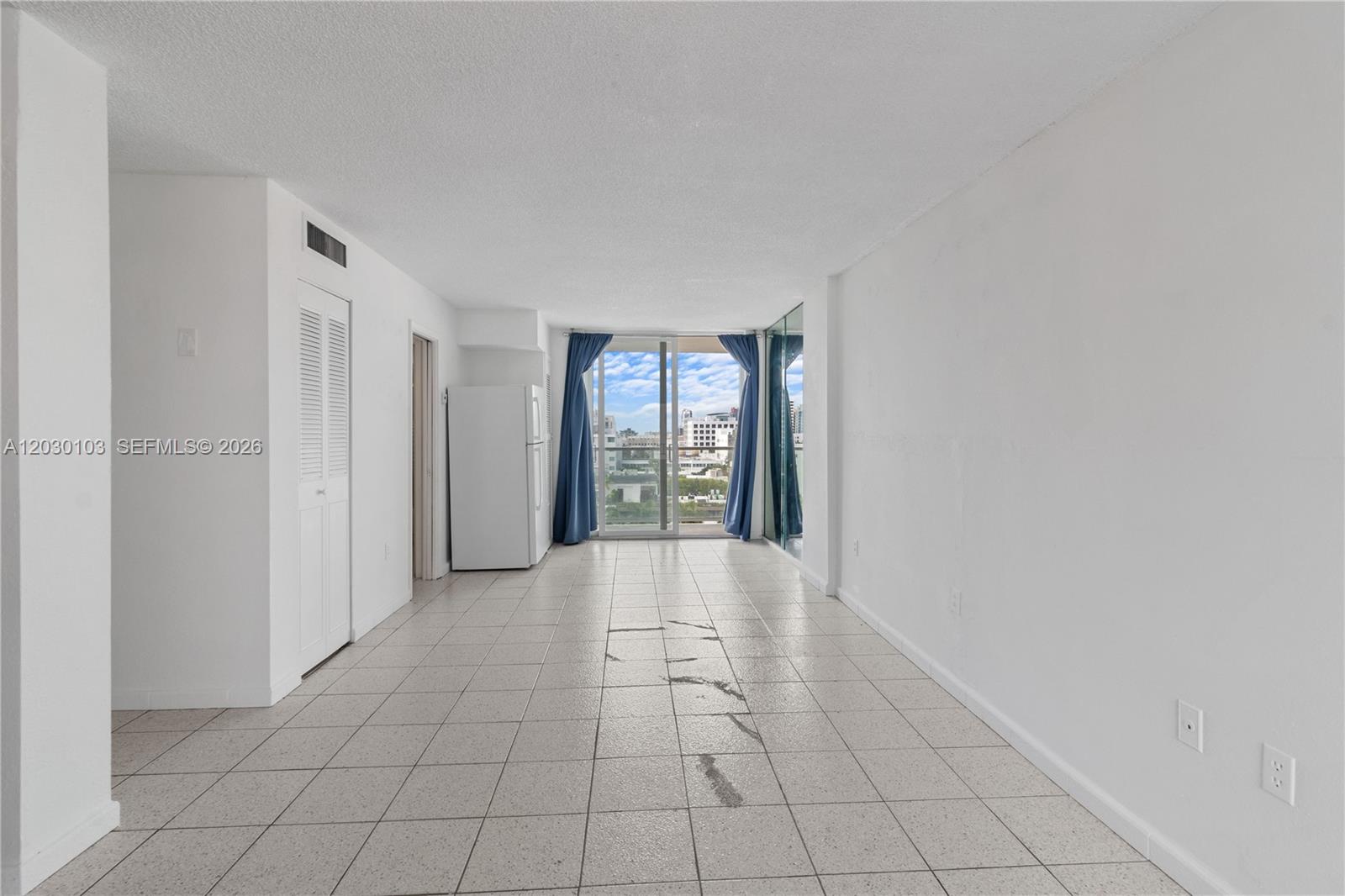 1750 JAMES APARTMENTS CON - Residential