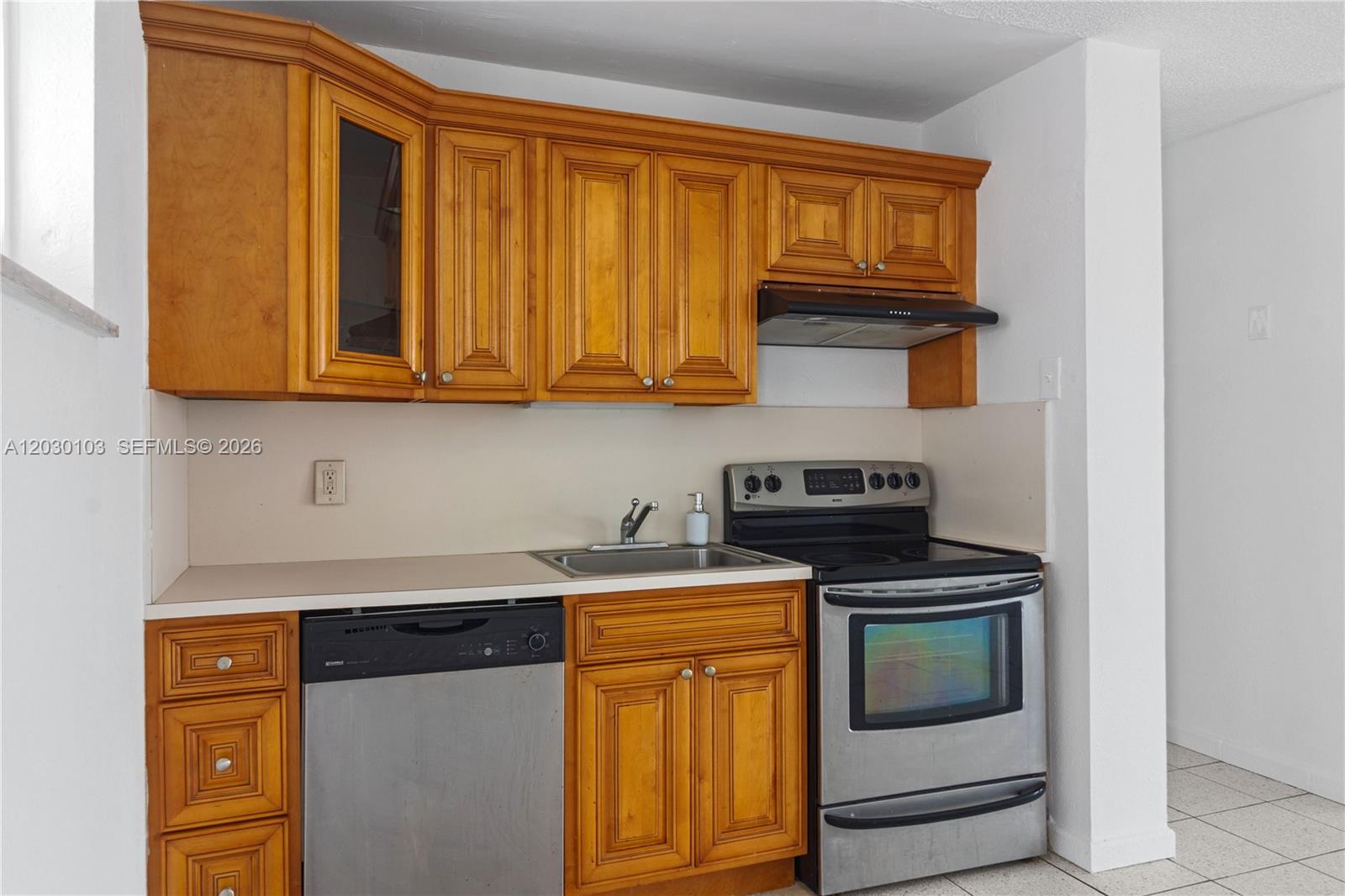 1750 JAMES APARTMENTS CON - Residential