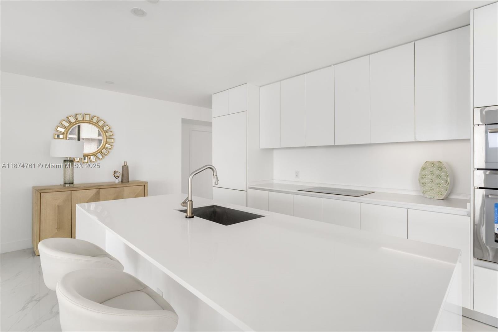 BAY BREEZE - Residential