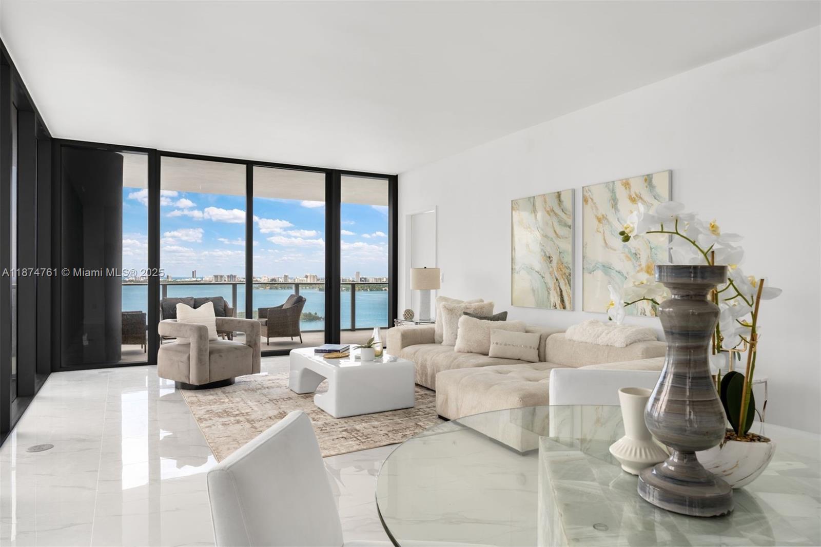 BAY BREEZE - Residential