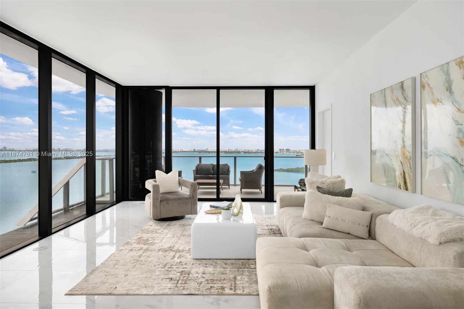 BAY BREEZE - Residential