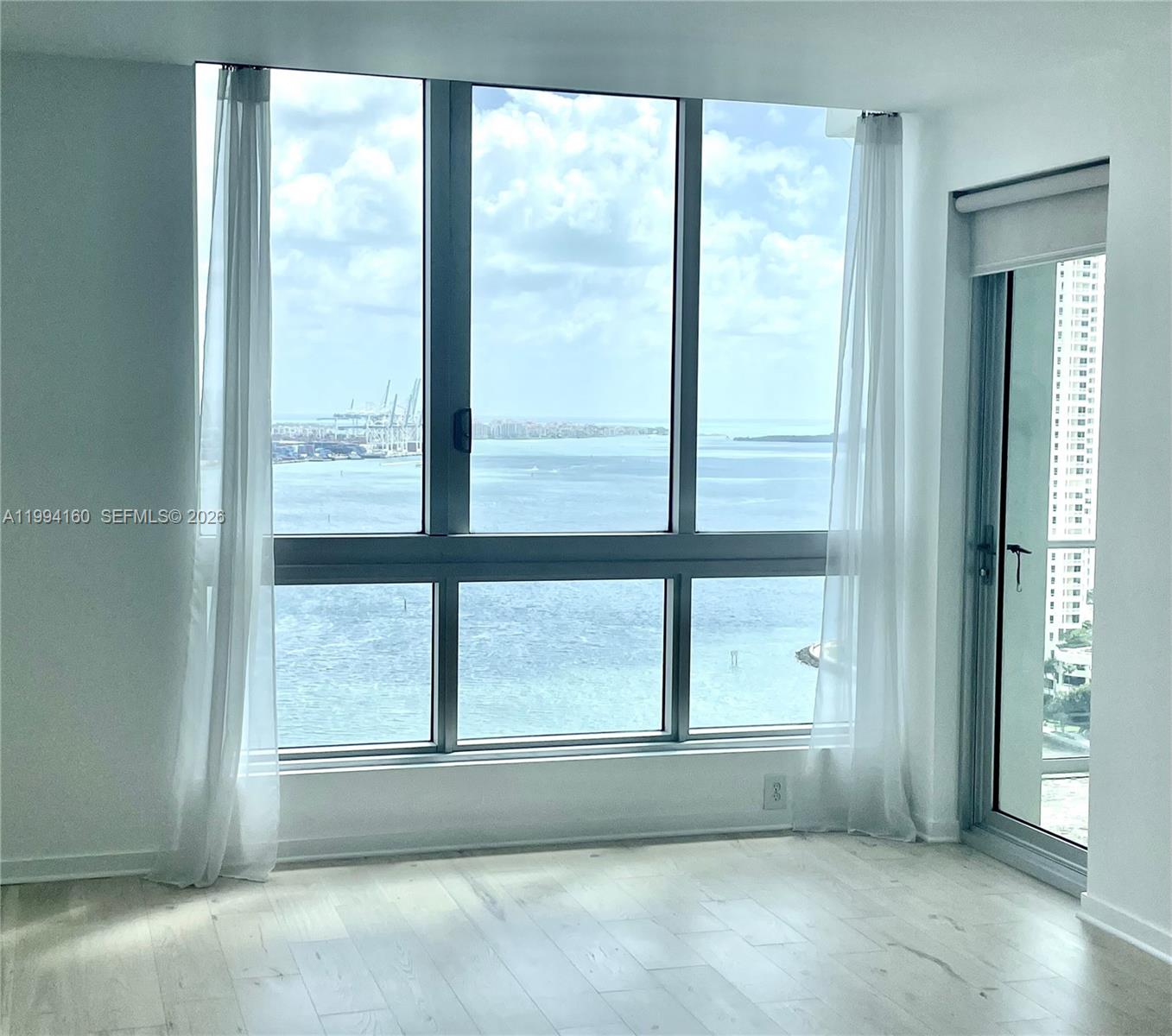 MET 1 CONDO - Residential