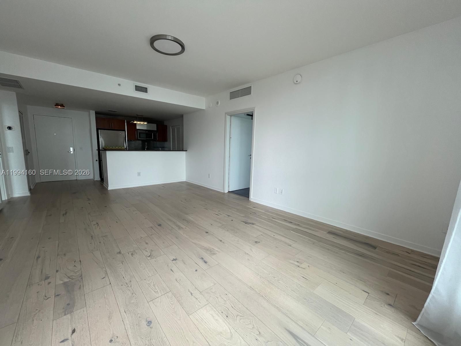 MET 1 CONDO - Residential