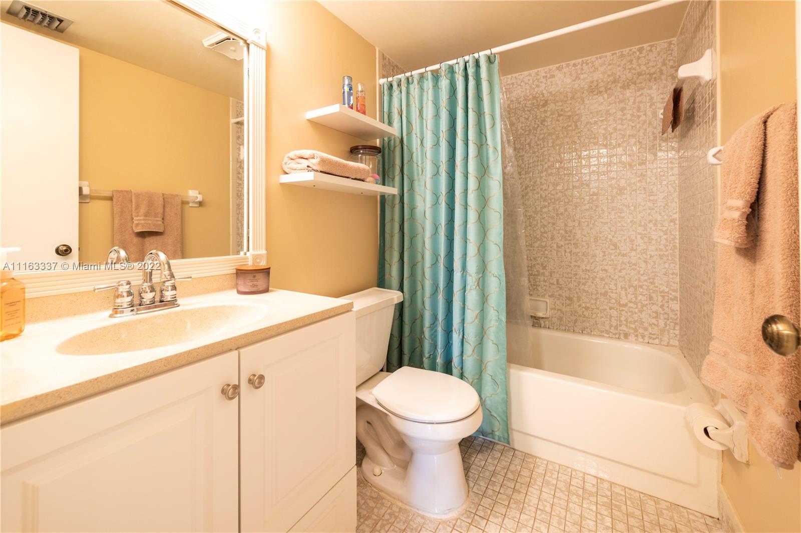 ROYAL PALM AT PLANTATION - Residential