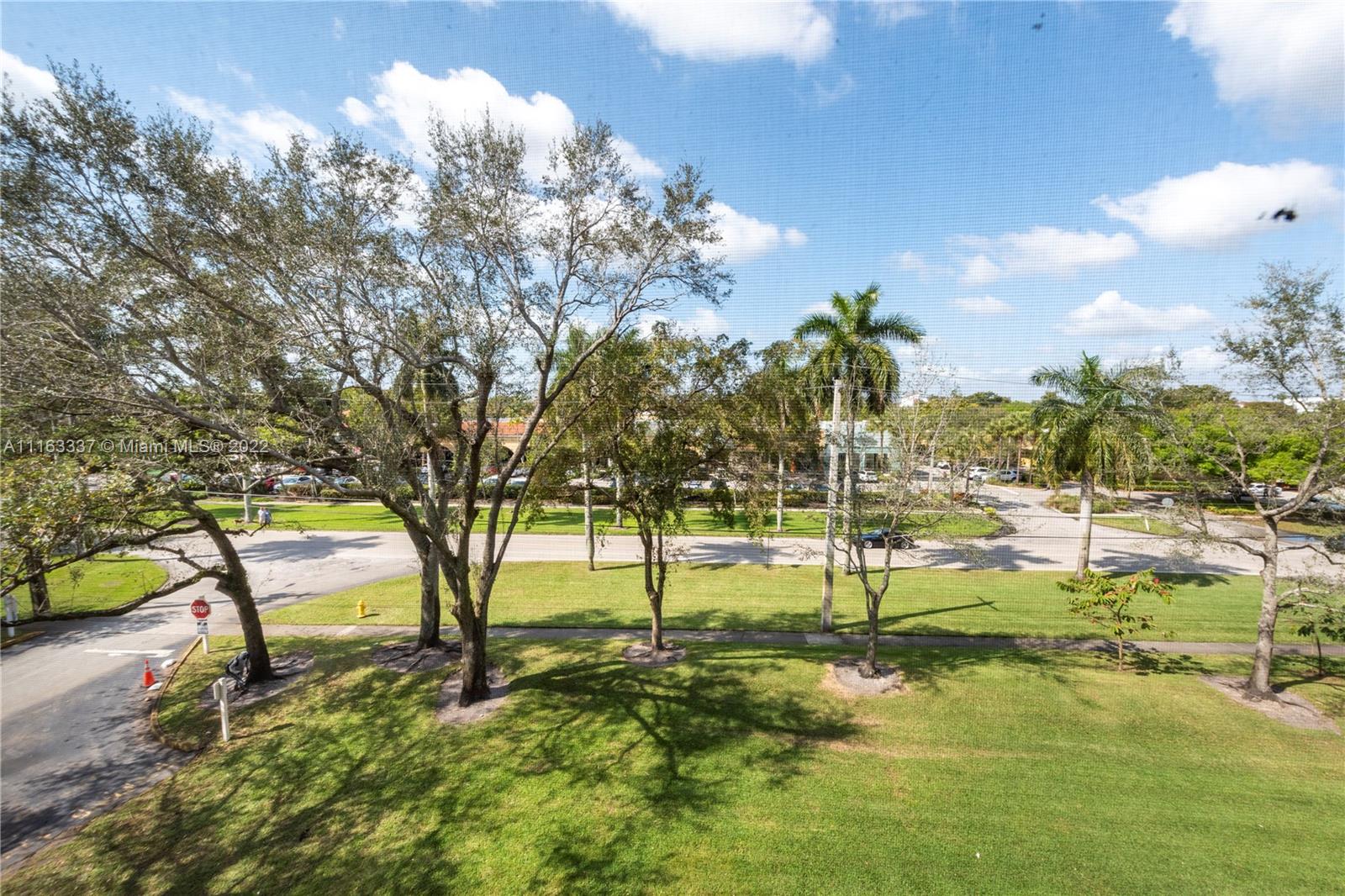 ROYAL PALM AT PLANTATION - Residential
