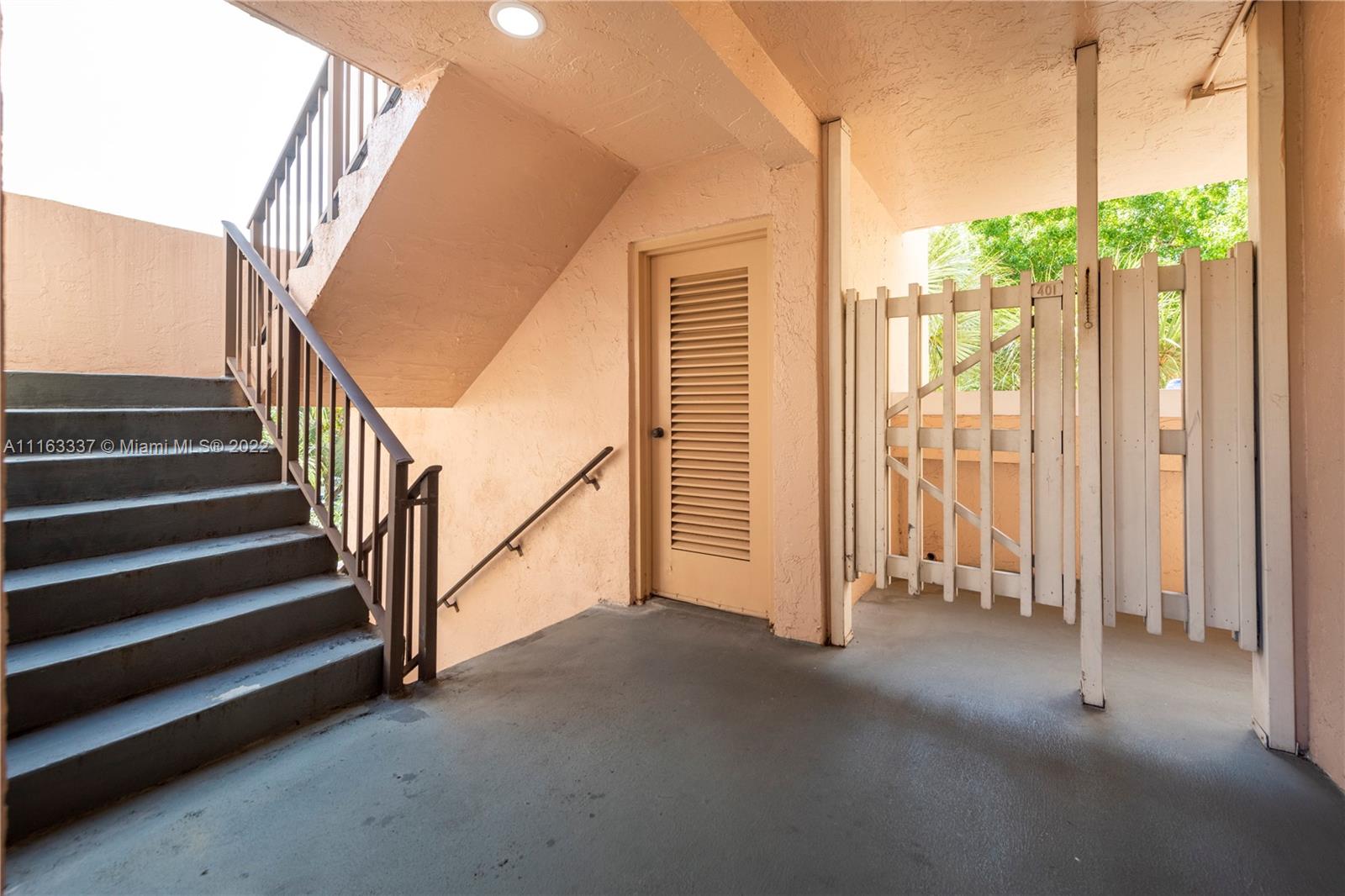 ROYAL PALM AT PLANTATION - Residential