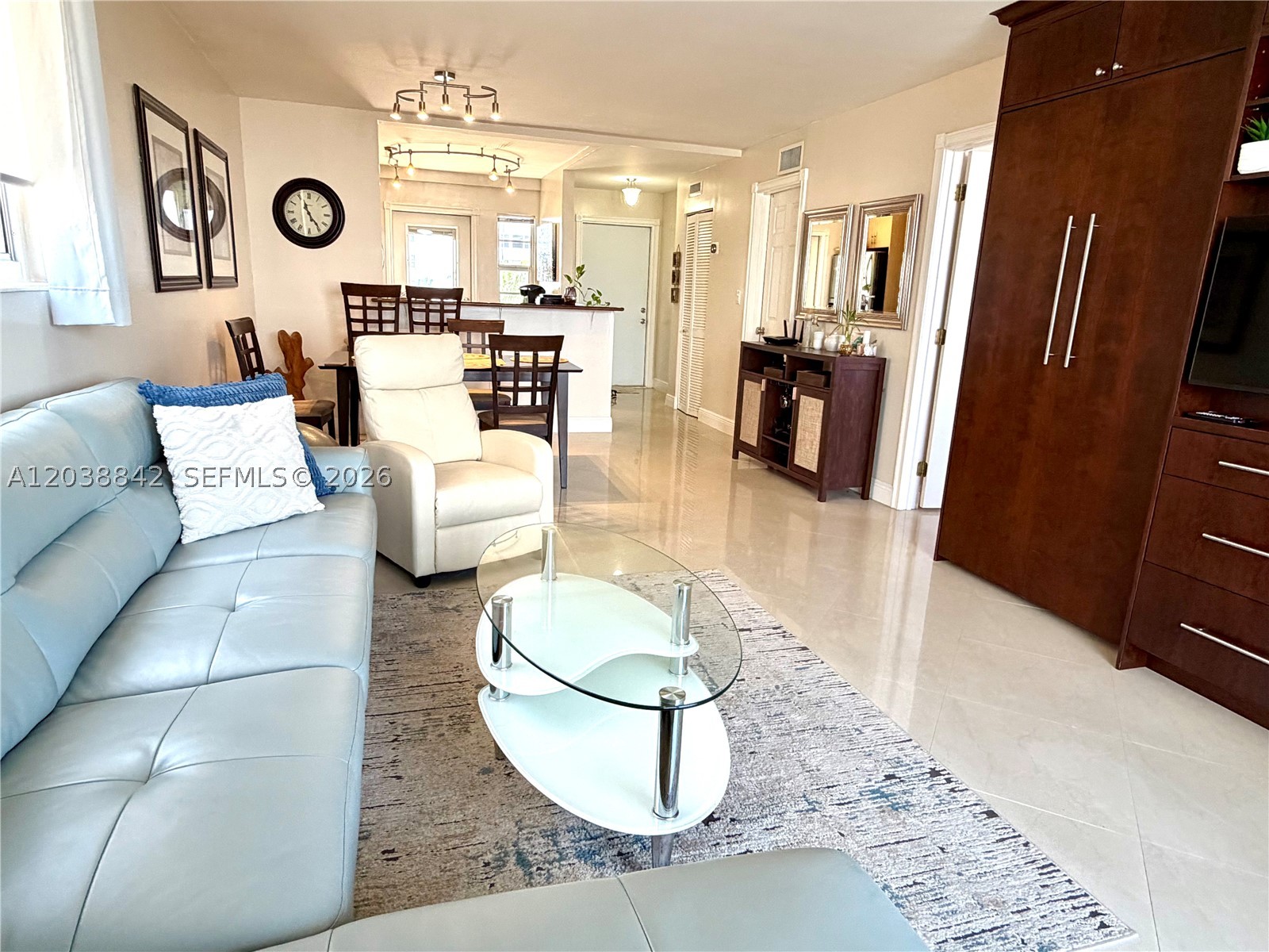 ISLANDS-MARTINIQUE CONDO - Residential Lease