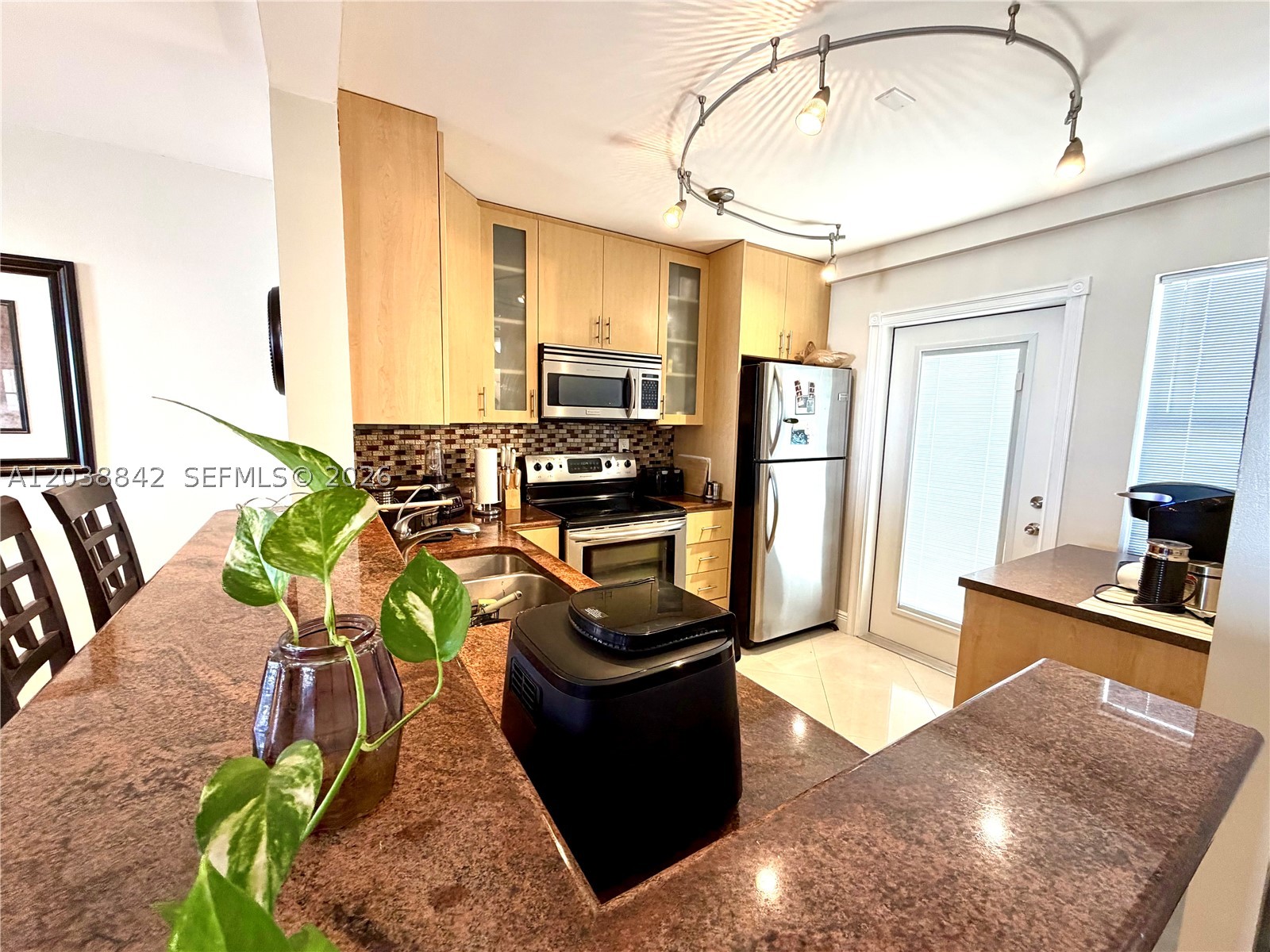ISLANDS-MARTINIQUE CONDO - Residential Lease