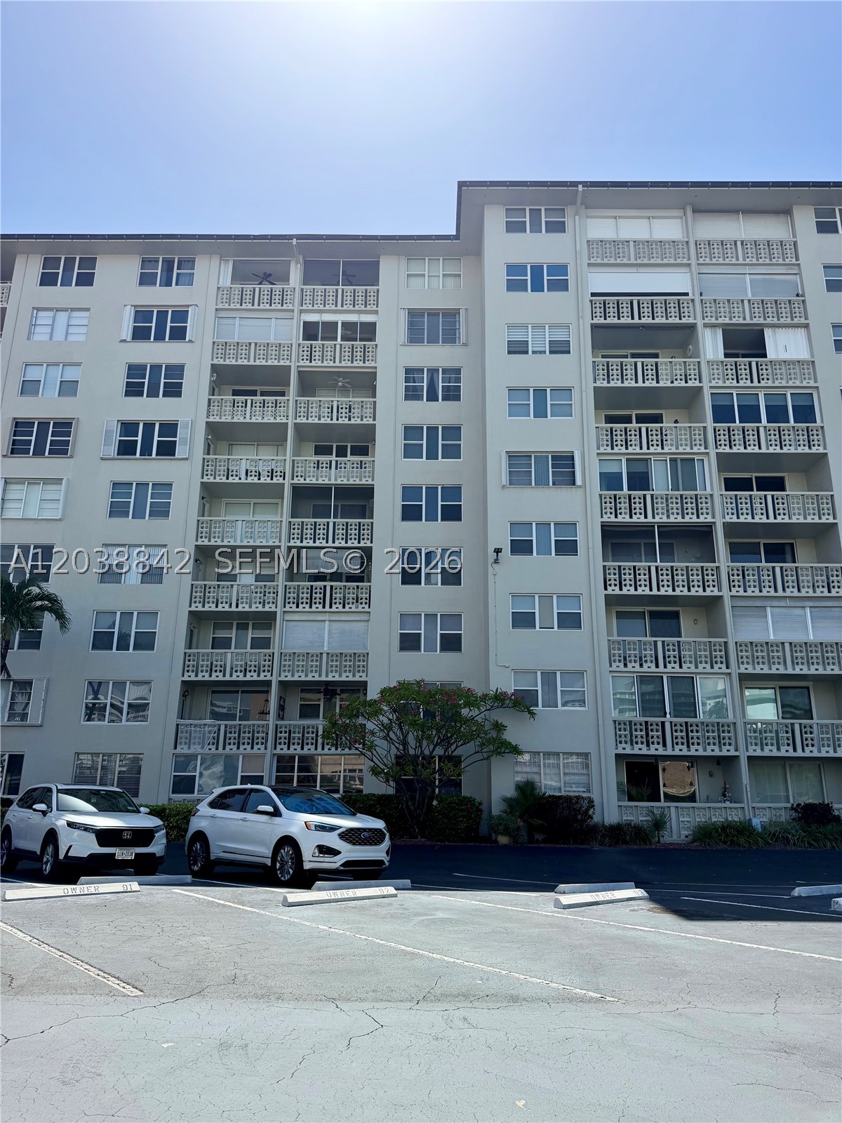 ISLANDS-MARTINIQUE CONDO - Residential Lease