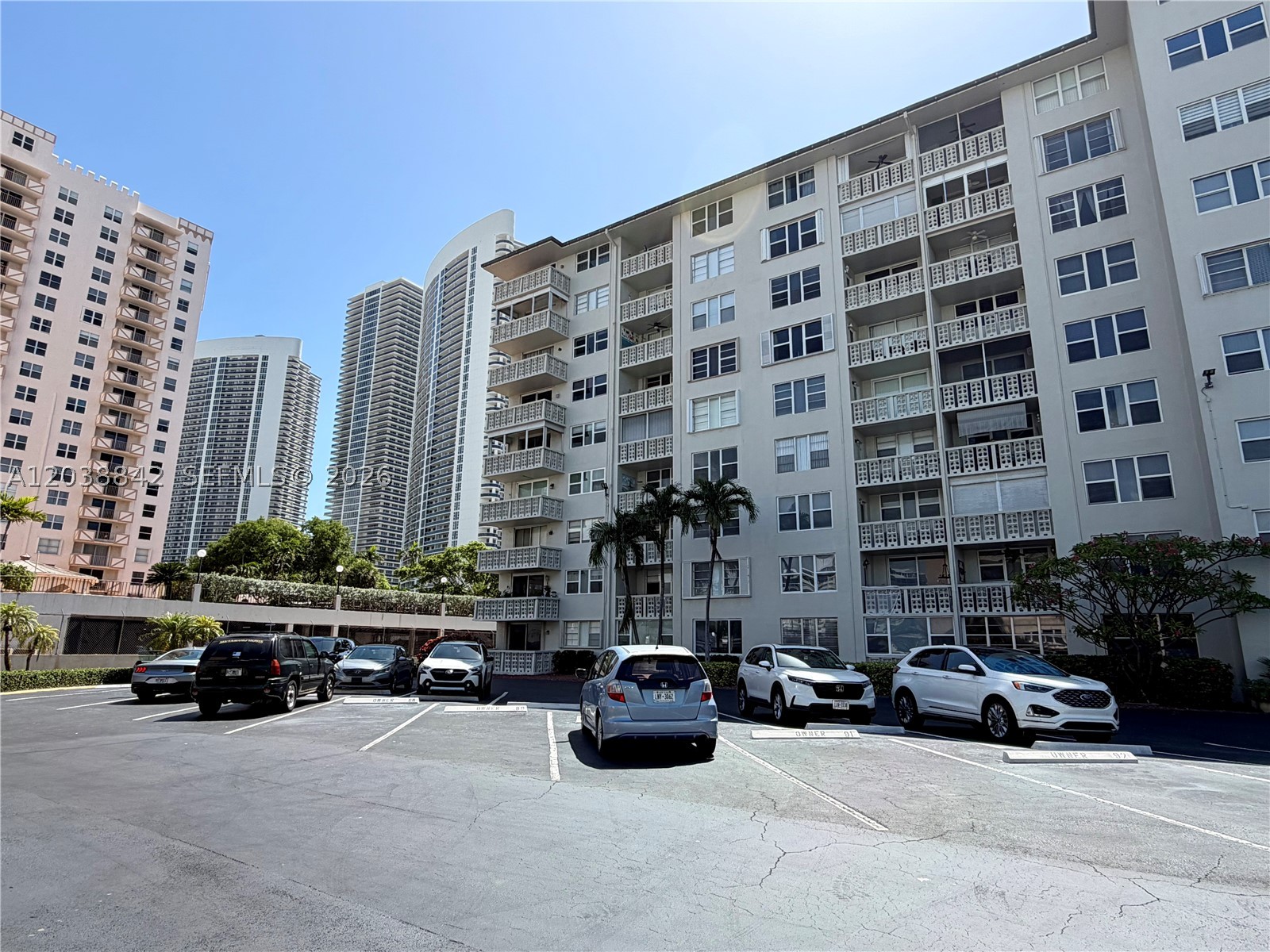 ISLANDS-MARTINIQUE CONDO - Residential Lease