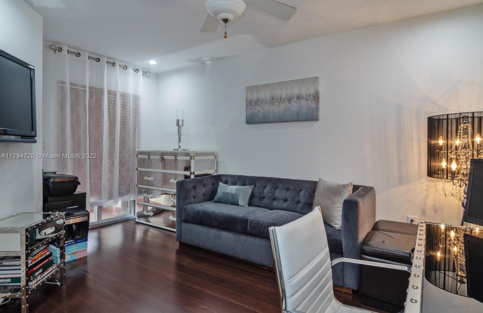 WESTLAKE VILLAGE PLAT - Residential Lease