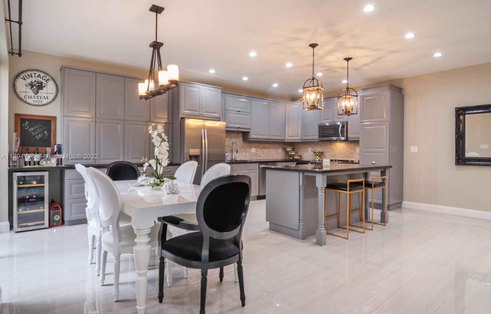 WESTLAKE VILLAGE PLAT - Residential Lease