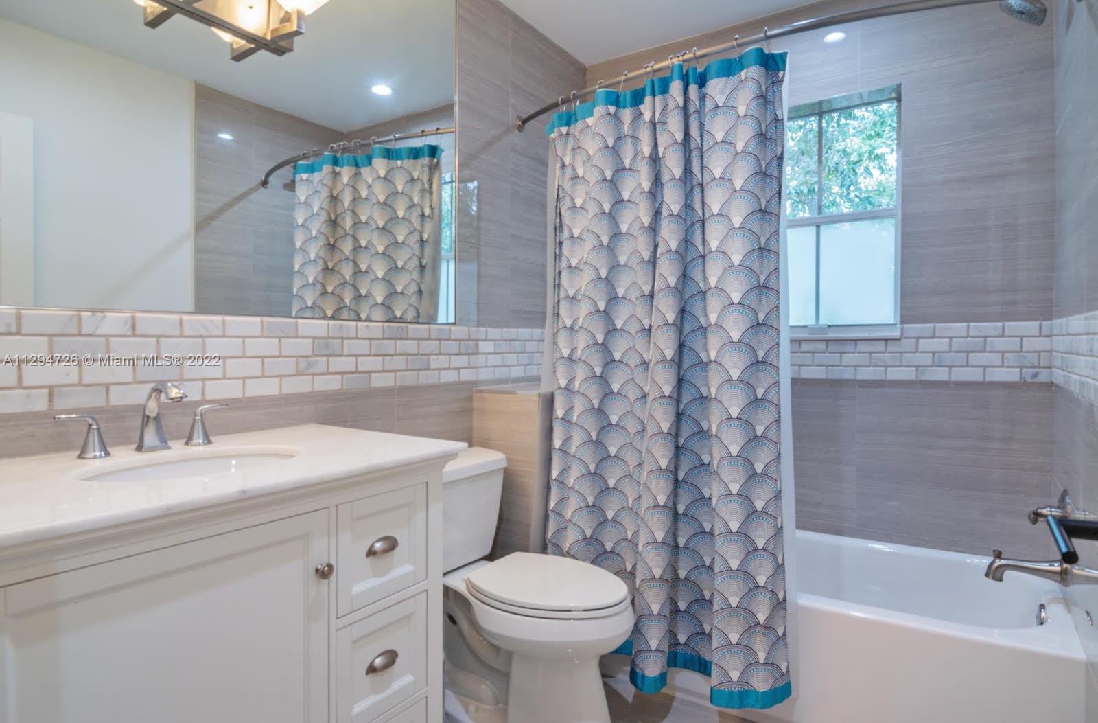 WESTLAKE VILLAGE PLAT - Residential Lease