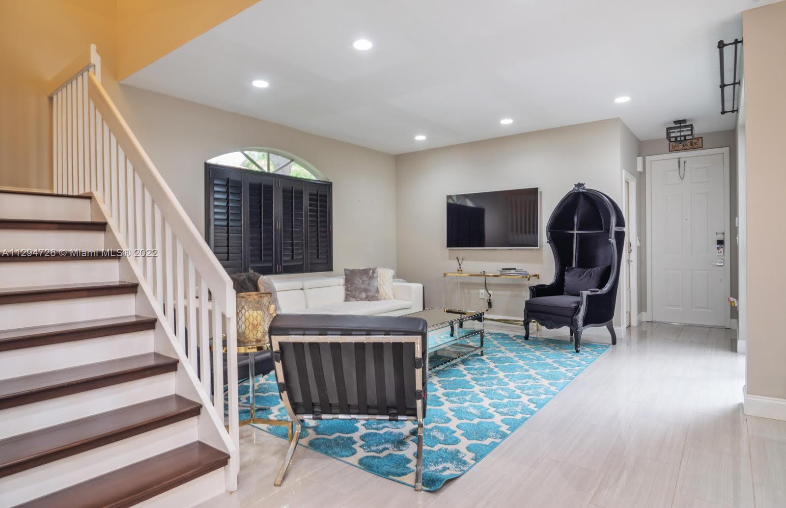 WESTLAKE VILLAGE PLAT - Residential Lease