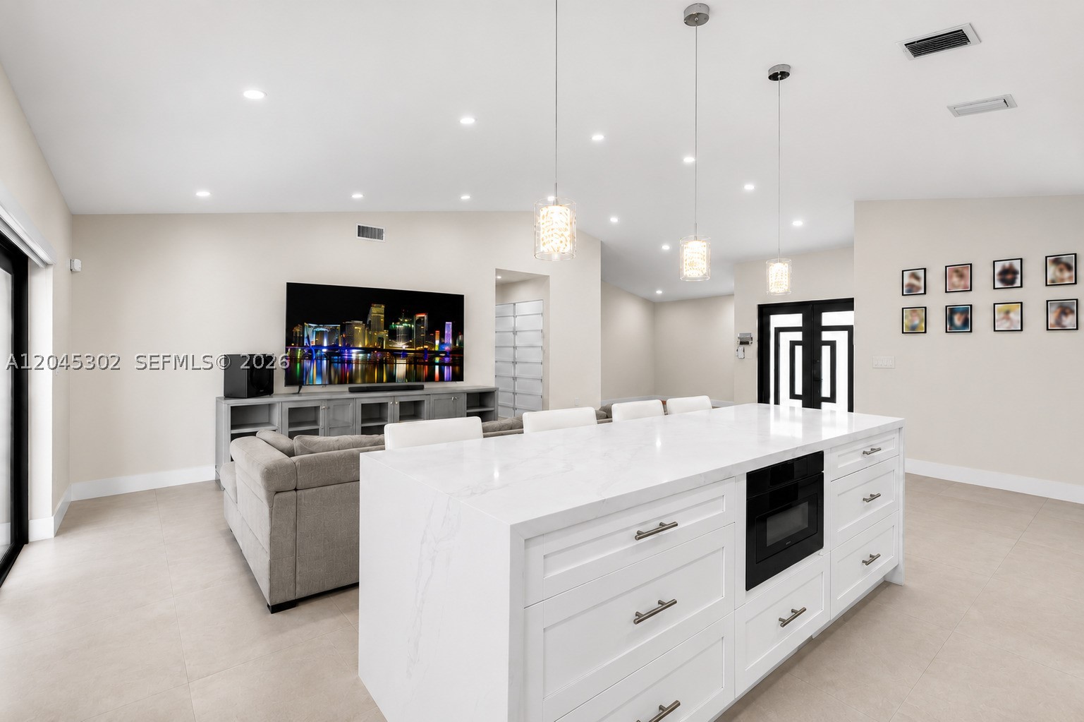 KENDALL FAMILY ESTATES PH - Residential