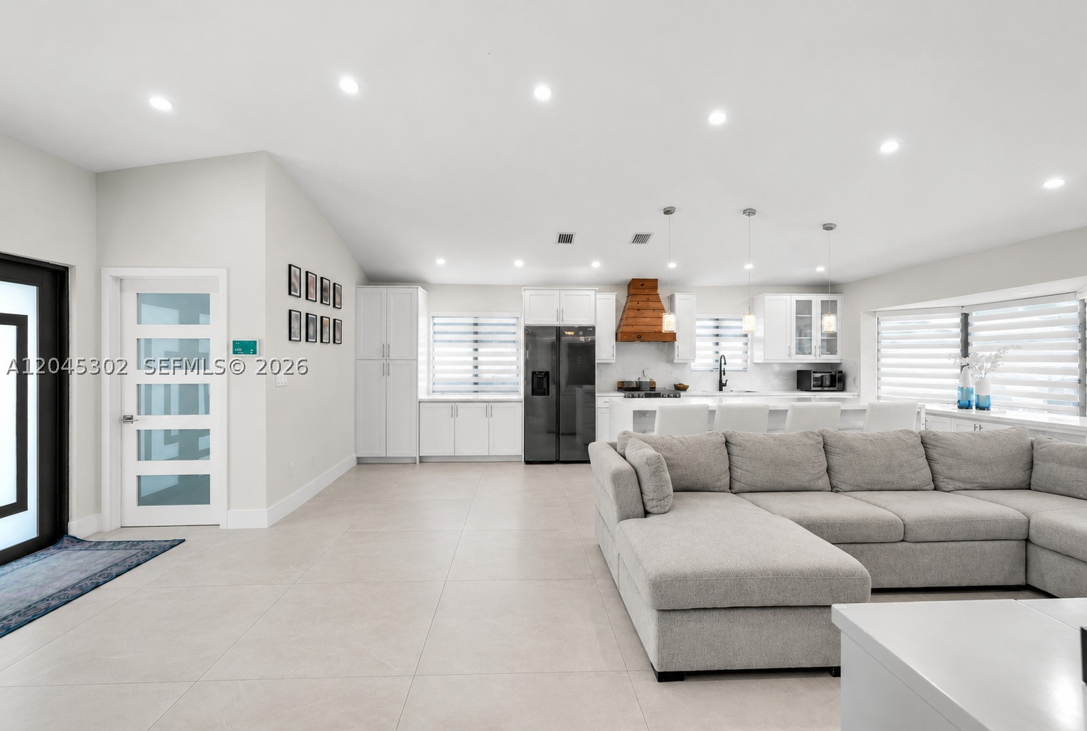 KENDALL FAMILY ESTATES PH - Residential