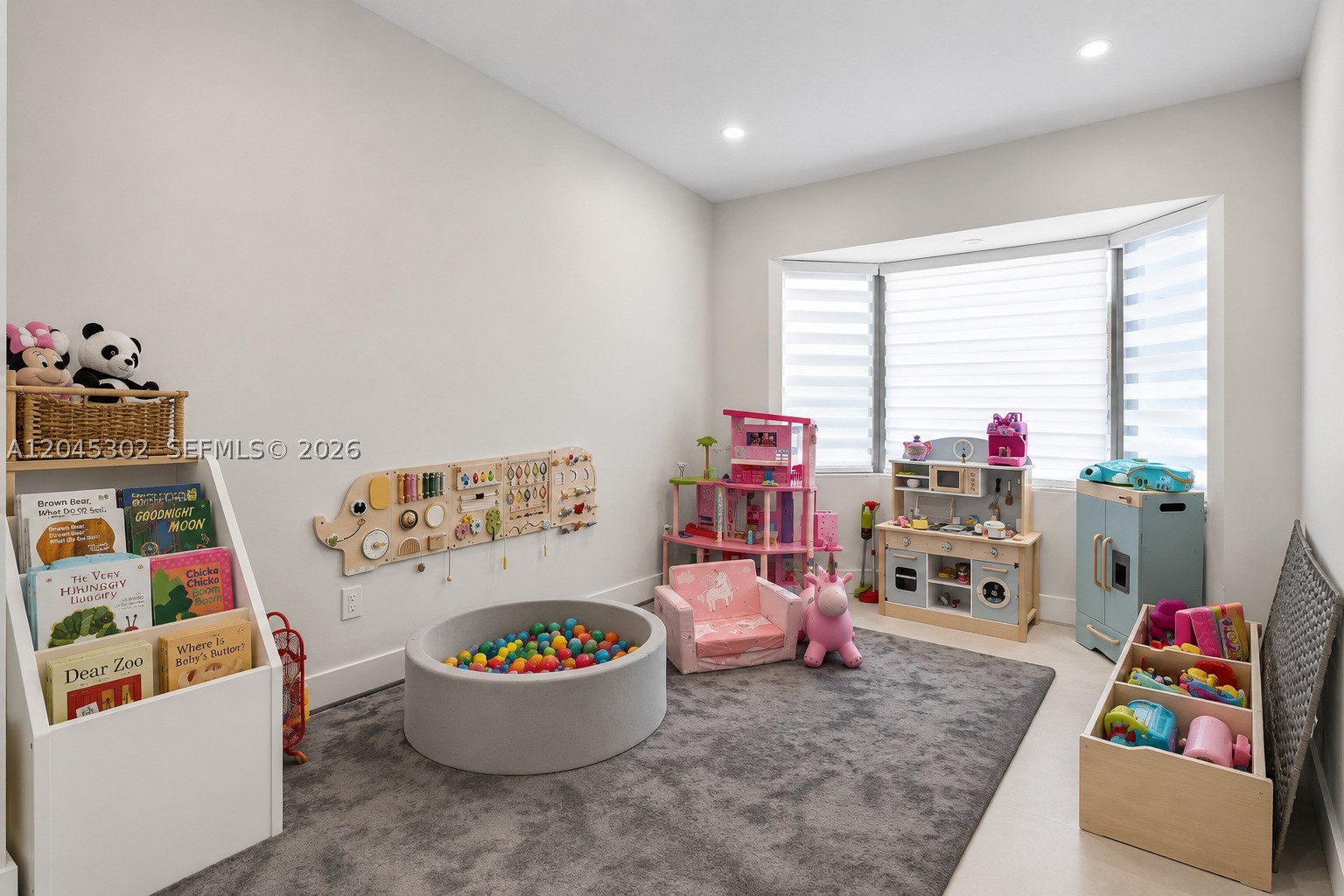 KENDALL FAMILY ESTATES PH - Residential