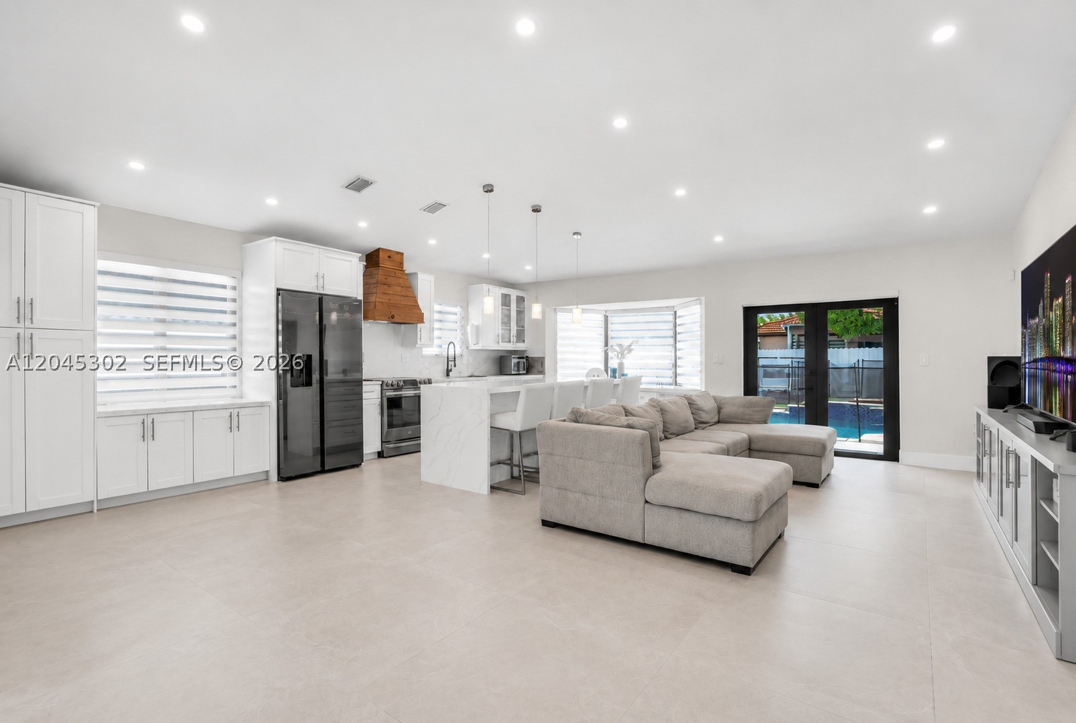 KENDALL FAMILY ESTATES PH - Residential
