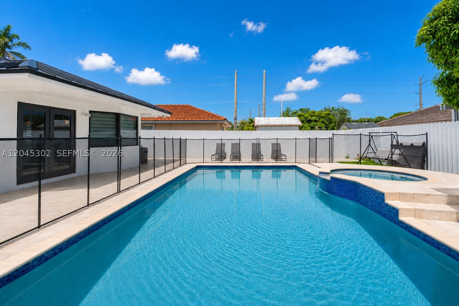 KENDALL FAMILY ESTATES PH - Residential
