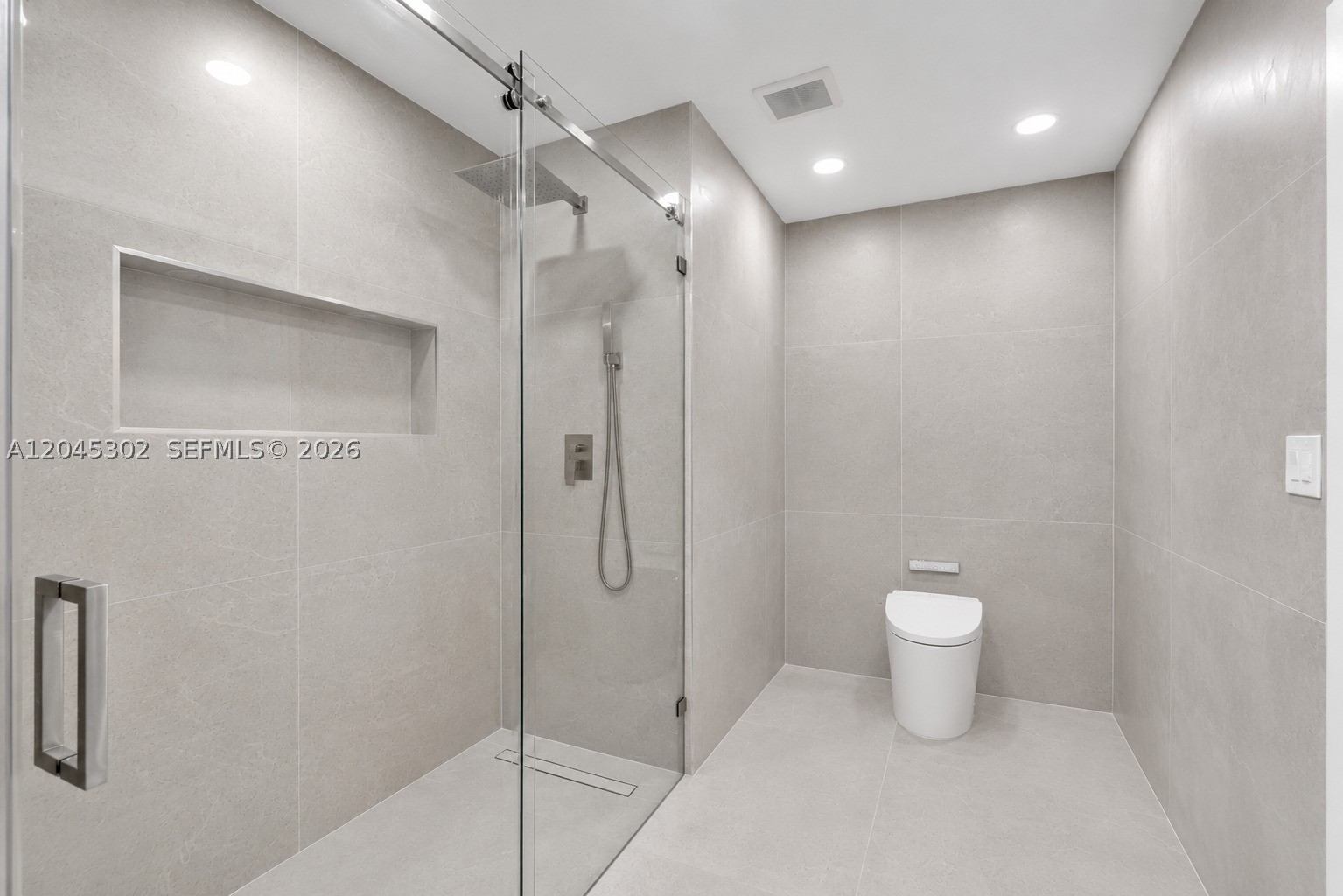 KENDALL FAMILY ESTATES PH - Residential