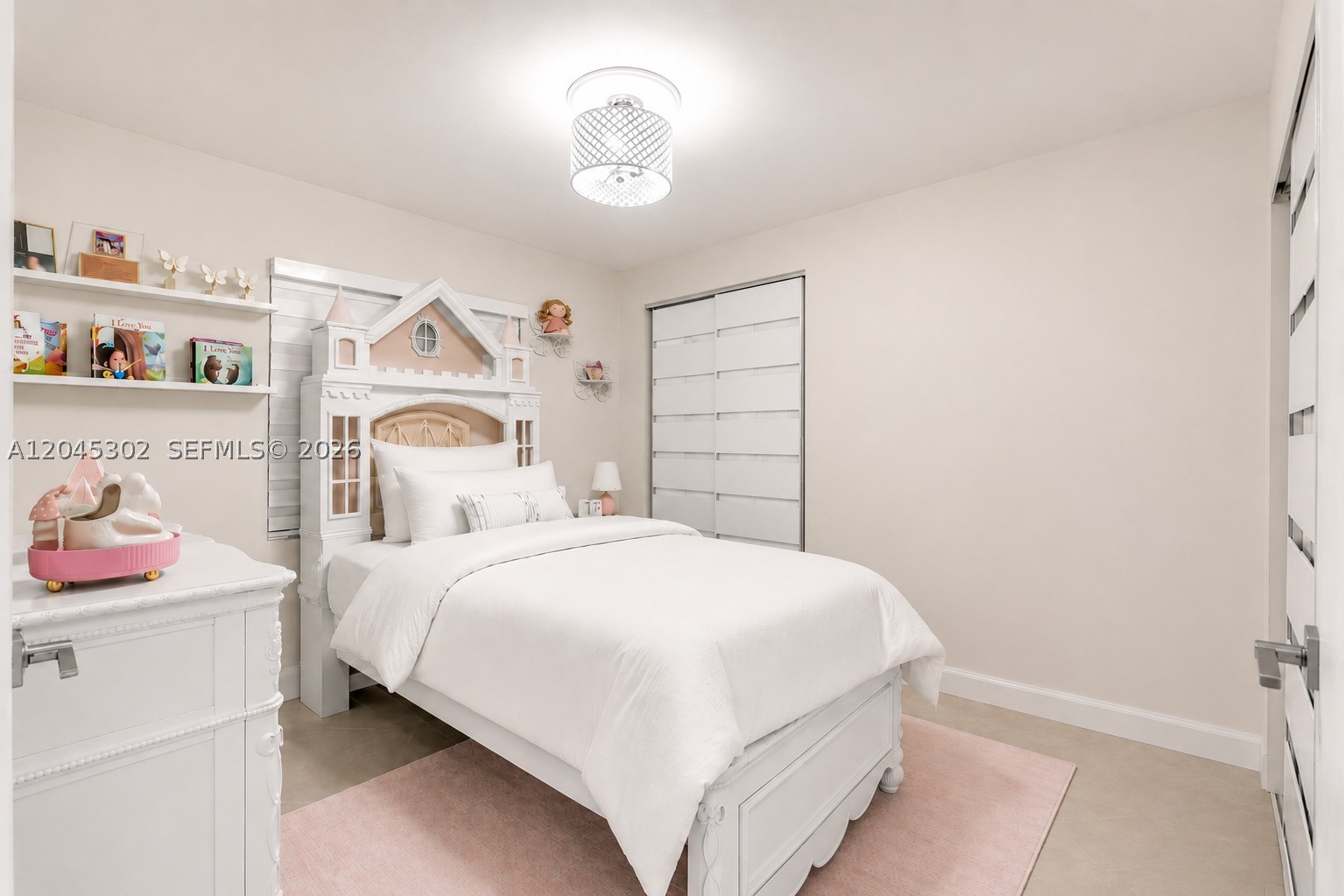 KENDALL FAMILY ESTATES PH - Residential