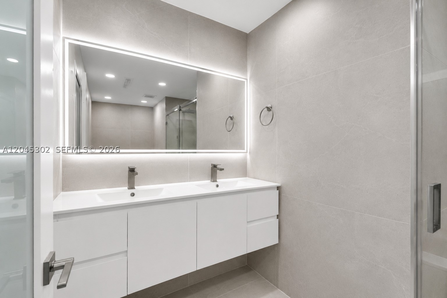 KENDALL FAMILY ESTATES PH - Residential