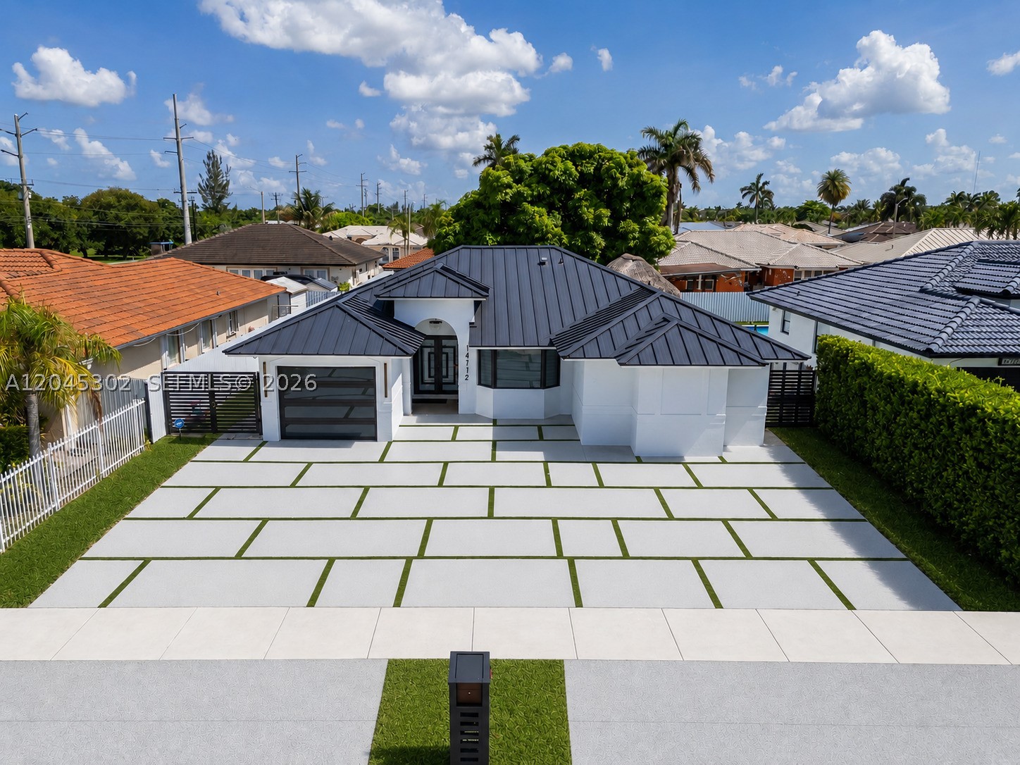 KENDALL FAMILY ESTATES PH - Residential