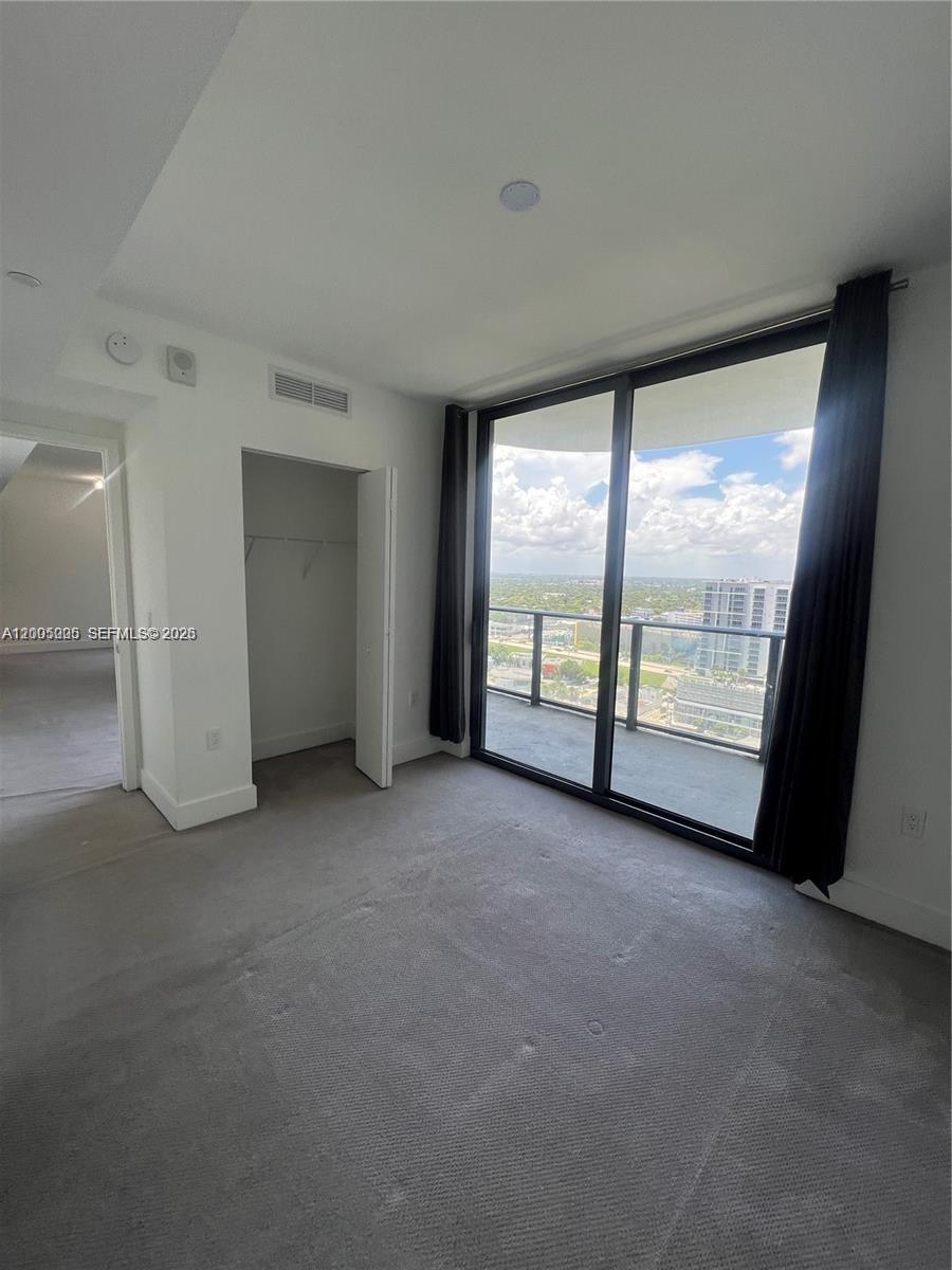 3401 MIDTOWN CONDO - Residential