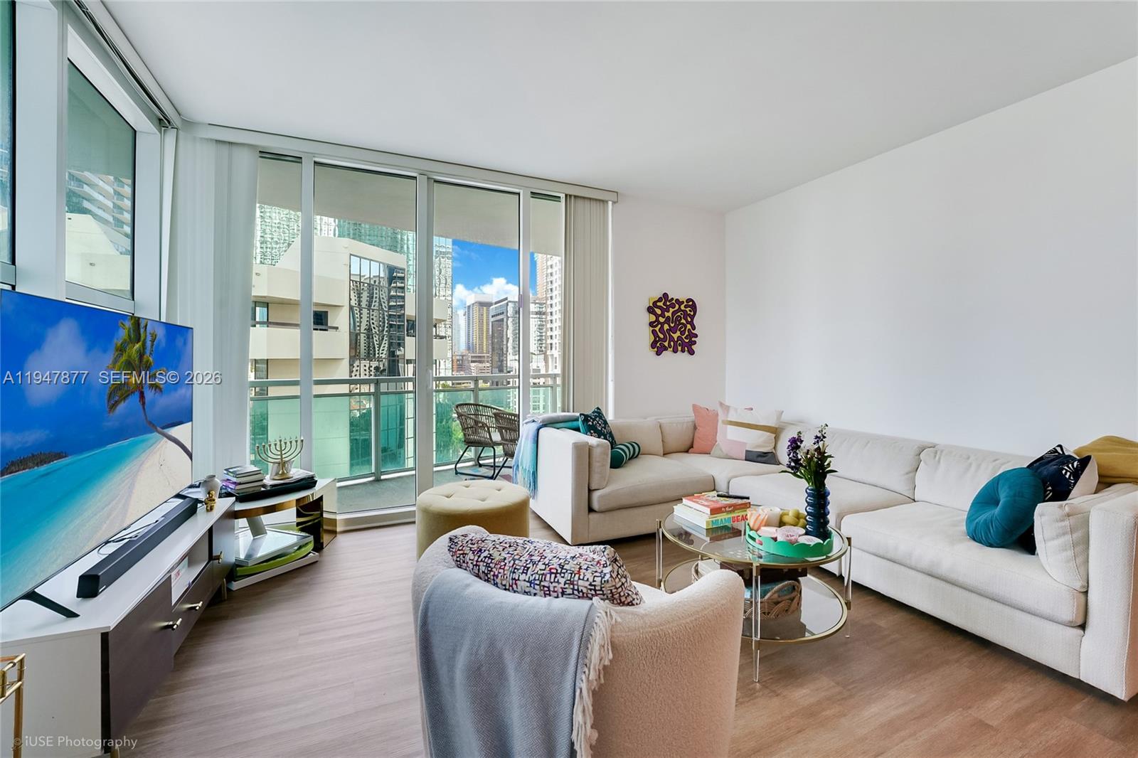 THE PLAZA 901 BRICKELL CO - Residential