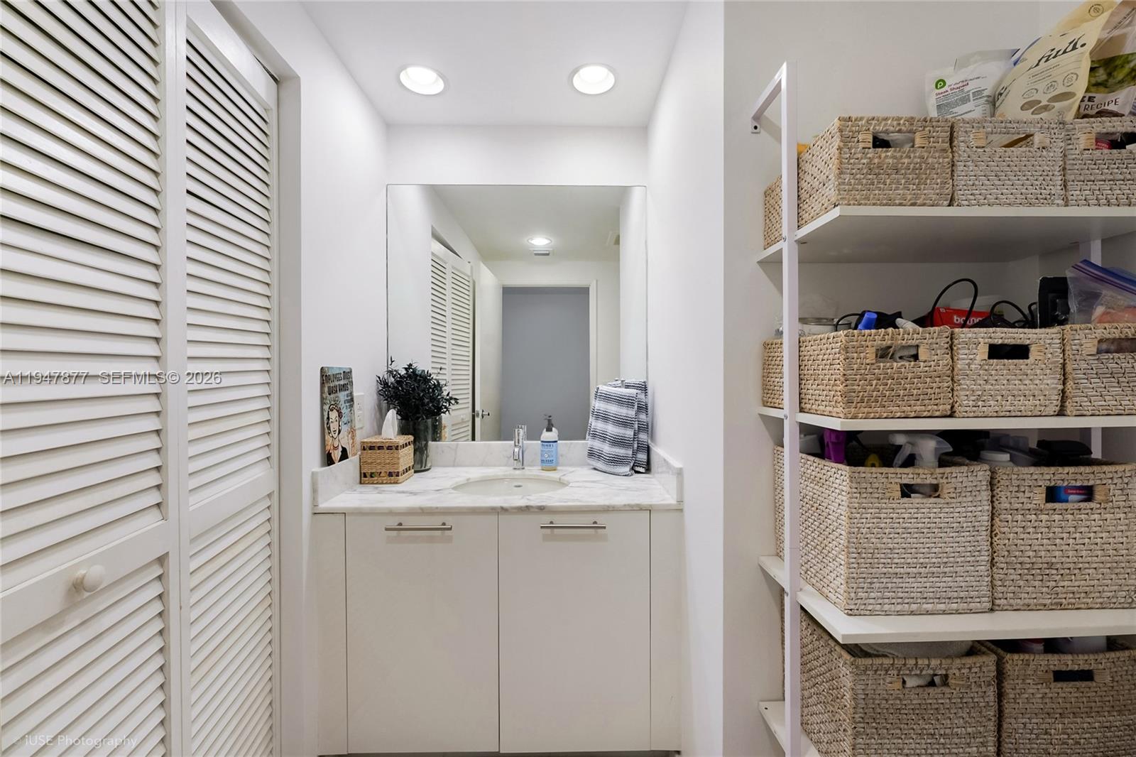 THE PLAZA 901 BRICKELL CO - Residential