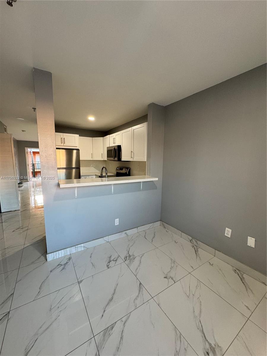 VISTA AL LAGO CONDO - Residential Lease