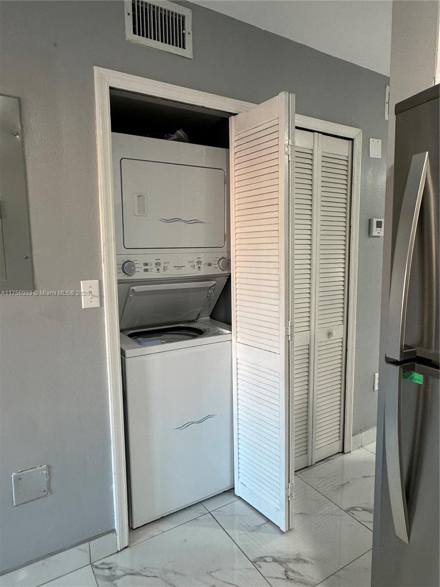 VISTA AL LAGO CONDO - Residential Lease