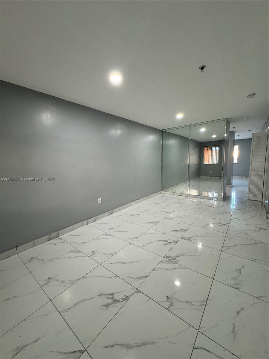 VISTA AL LAGO CONDO - Residential Lease