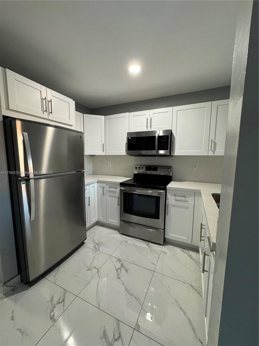 VISTA AL LAGO CONDO - Residential Lease