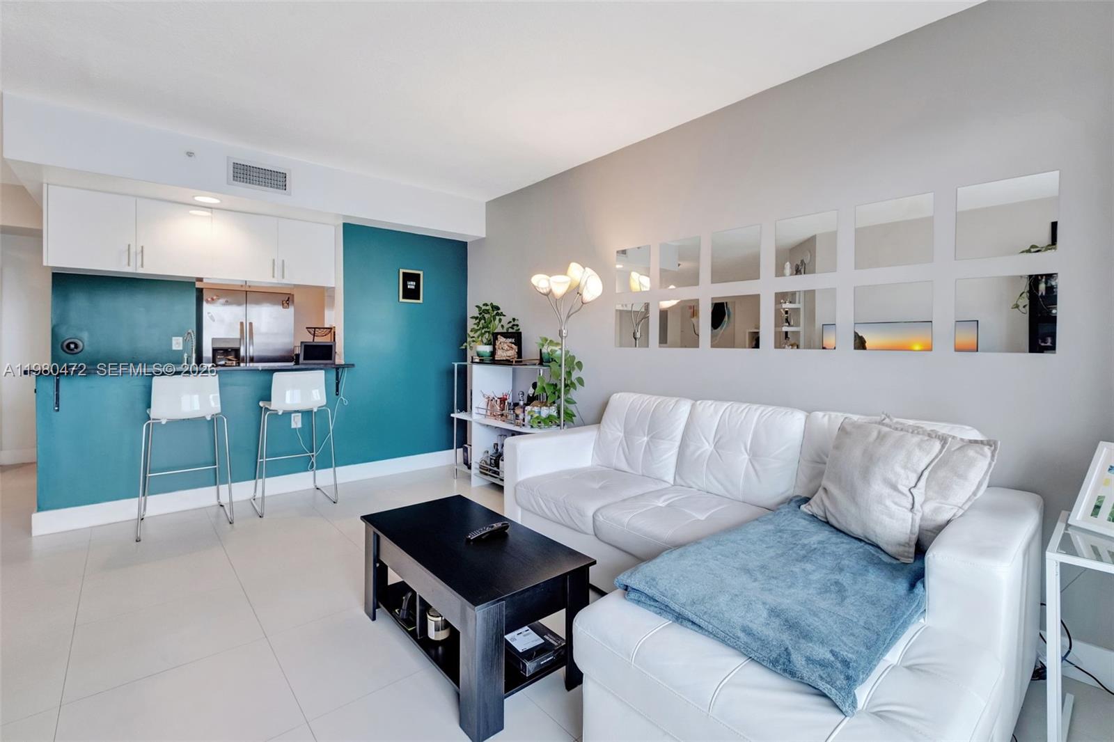 1800 BISCAYNE PLAZA CONDO - Residential