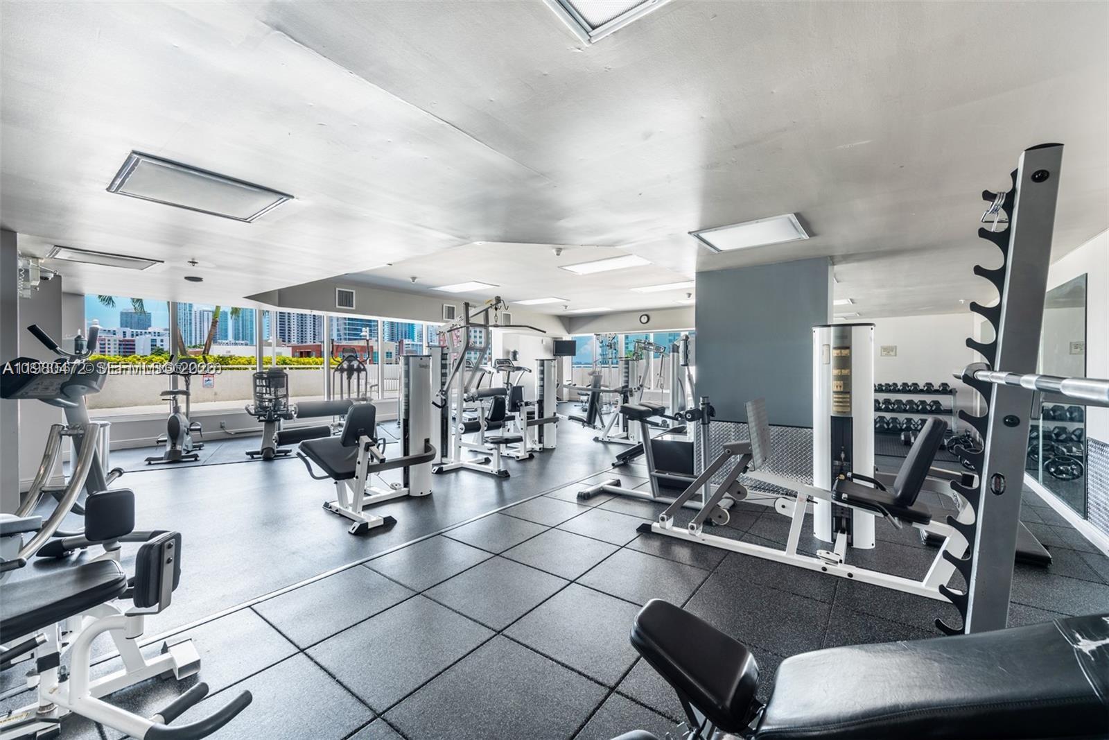 1800 BISCAYNE PLAZA CONDO - Residential