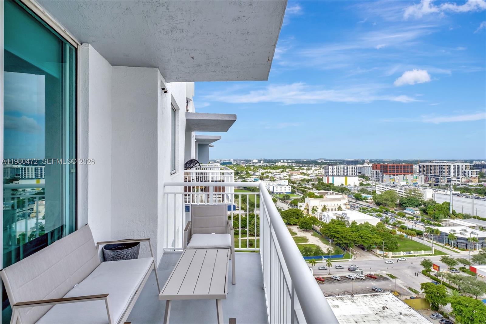1800 BISCAYNE PLAZA CONDO - Residential